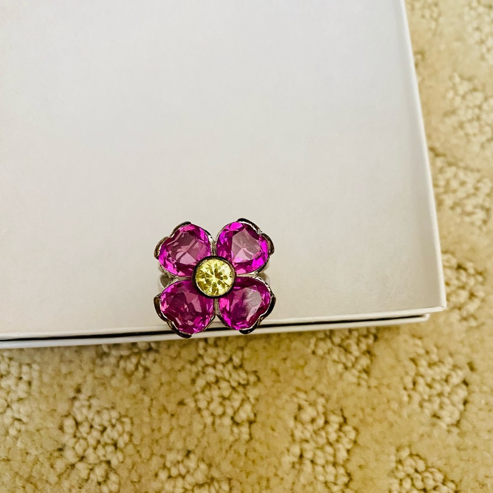 Ring - Picture 3 of 5